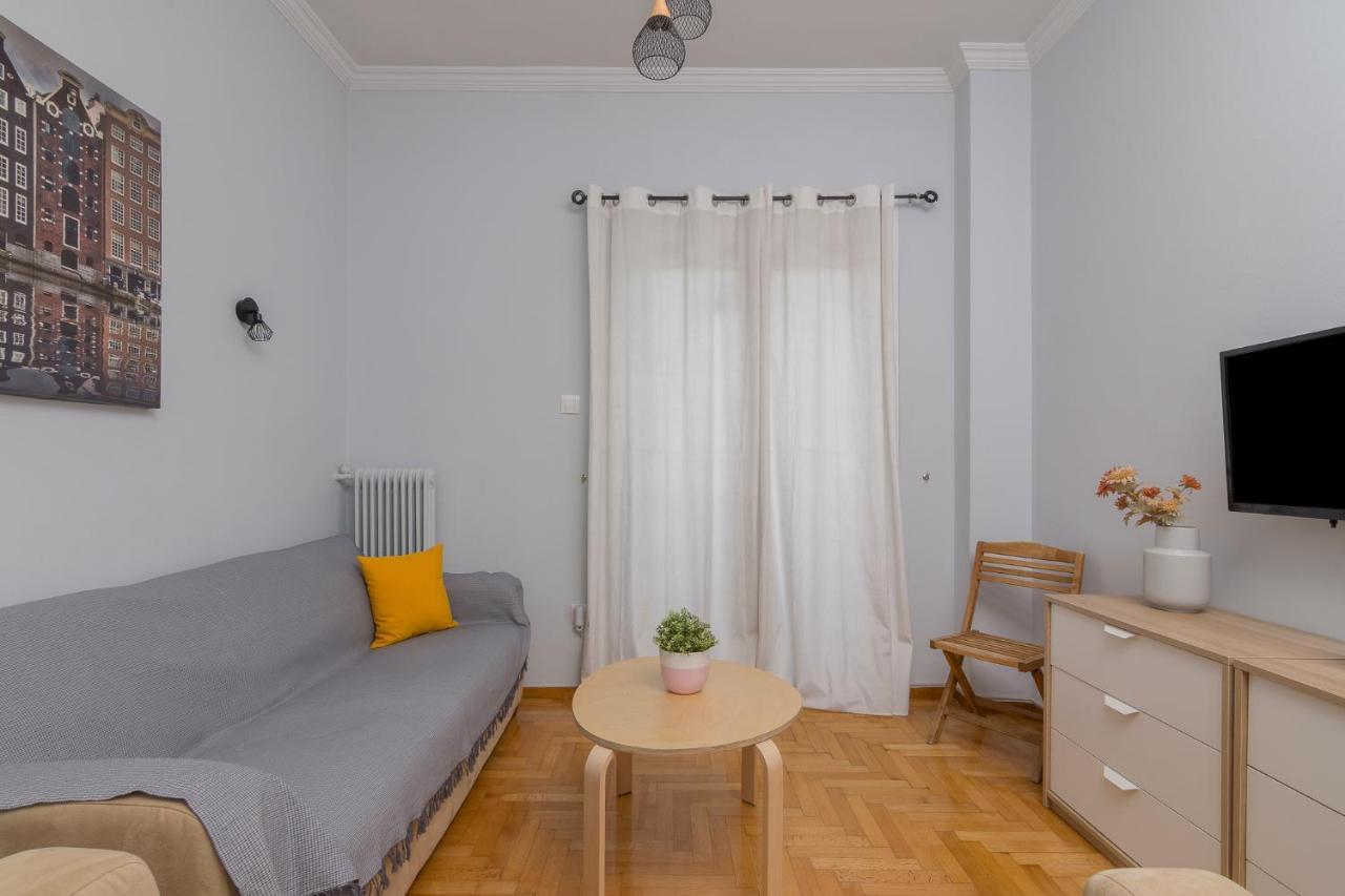 Kerameikos Metro Apartment For 4 Athens Exterior photo