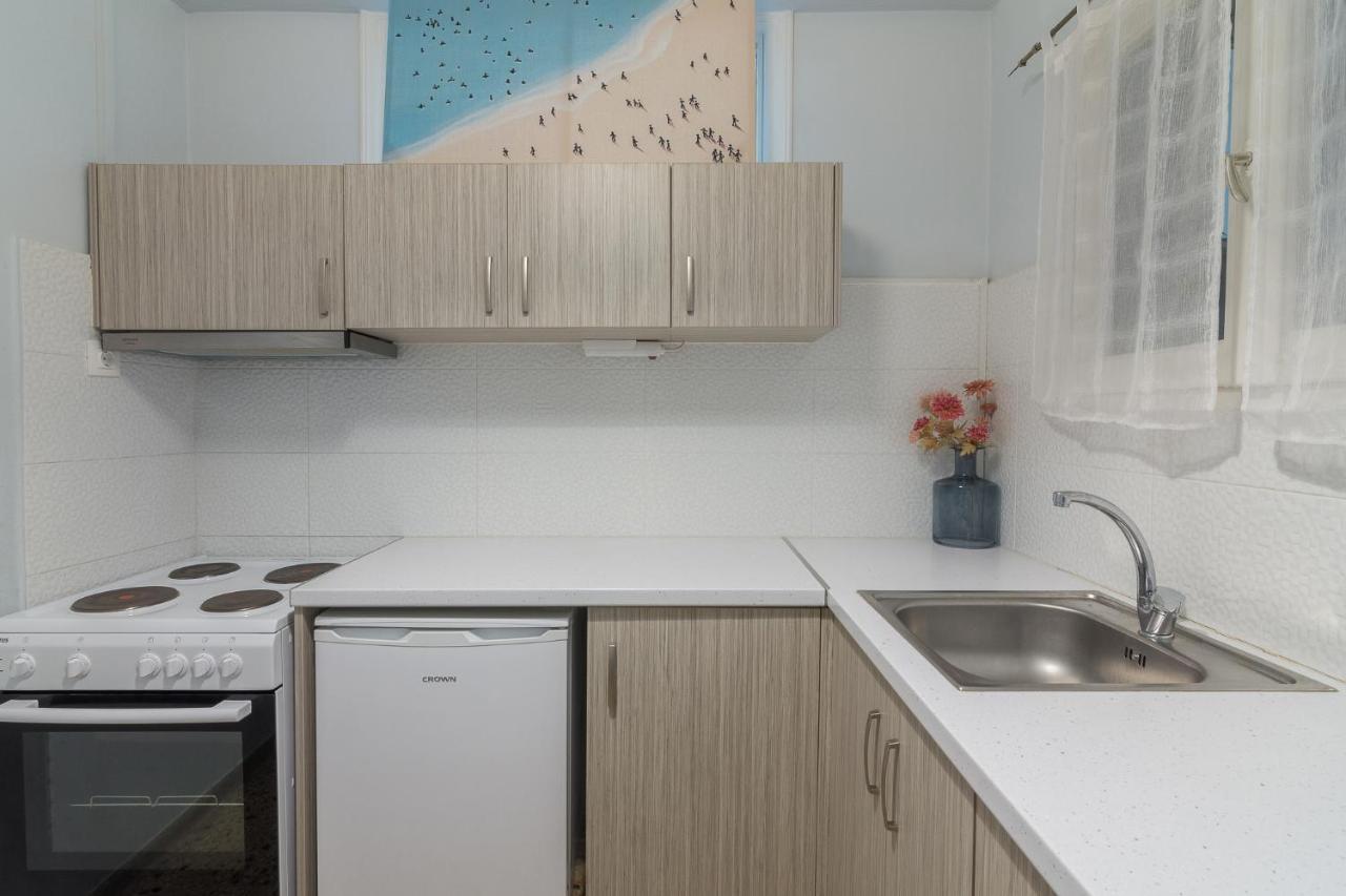 Kerameikos Metro Apartment For 4 Athens Exterior photo
